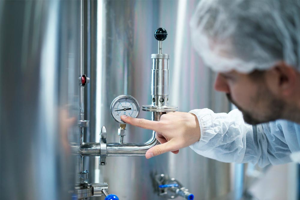 Reducing Steam Consumption & Flaring Through Advanced Process Control (APC)